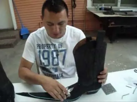 Como hacer una bota vaquera en foami - Imagui