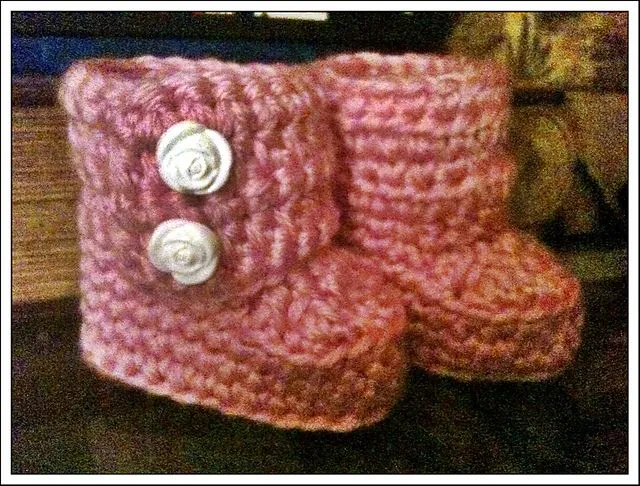 Botitas estilo Ugg – Patrón a crochet para bebés | Hasta el Monyo Botitas estilo Ugg – Patrón a crochet para bebés | Hasta el Monyo