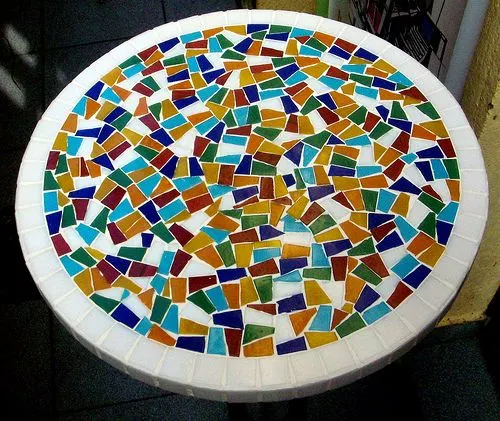 Bricolaje: Una mesa de mosaico paso a paso | Decoración Diseño ... Bricolaje: Una mesa de mosaico paso a paso | Decoración Diseño ...