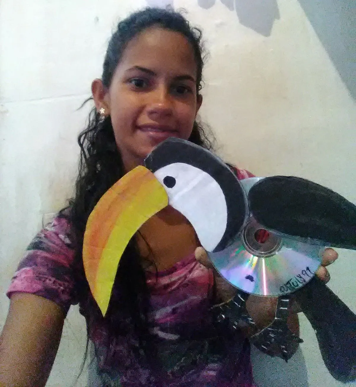 Bricolaje/ Paso a paso de como realizar un lindo Tucán con material de provecho. (Cd y Carton)♻️DIY / Step by step of how to make a cute Toucan with useful material. (Cd Bricolaje/ Paso a paso de como realizar un lindo Tucán con material de provecho. (Cd y Carton)♻️DIY / Step by step of how to make a cute Toucan with useful material. (Cd