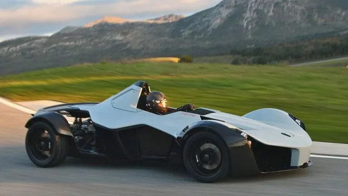 Briggs Automotive Company - BAC Mono: Rollout des britischen ... Briggs Automotive Company - BAC Mono: Rollout des britischen ...