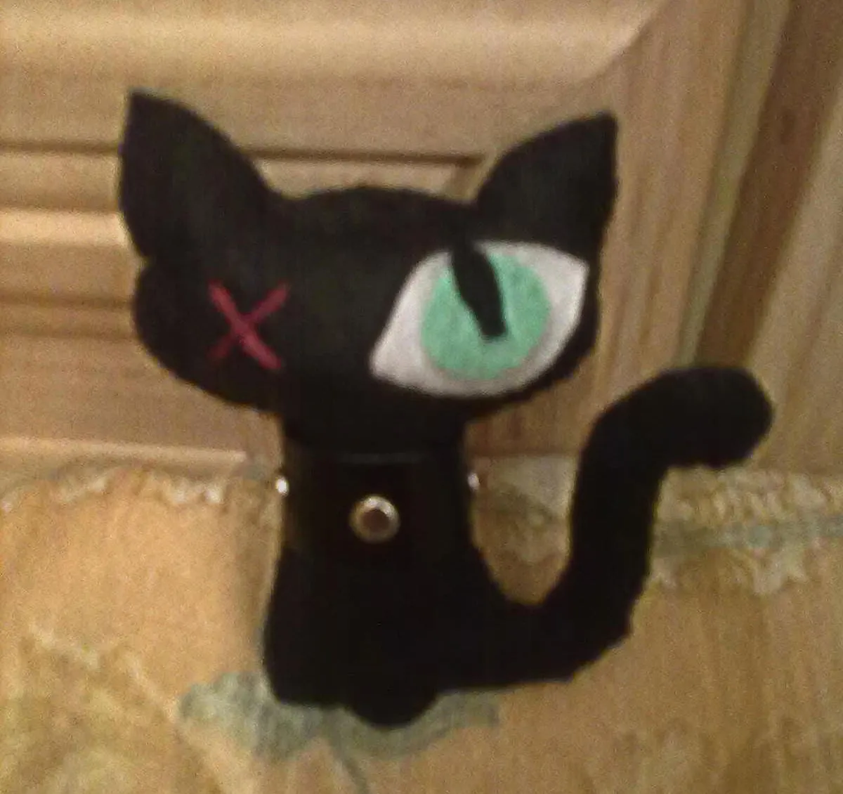 Broche de fieltro: Gato tuerto