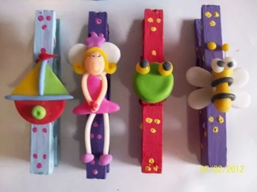 Broches Decorados Con Apliques En Porcelana Fria | MANUALIDADES ...