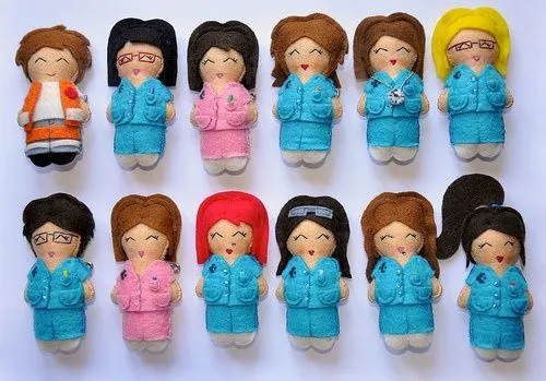Broches equipo sanitario de fieltro: médicos, enfermeras ... Broches equipo sanitario de fieltro: médicos, enfermeras ...