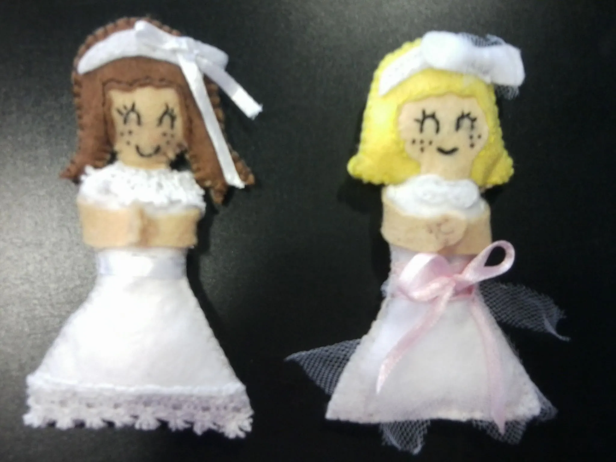 Broches de fieltro de niños o niñas personalizable, consúltanos!! Broches de fieltro de niños o niñas personalizable, consúltanos!!