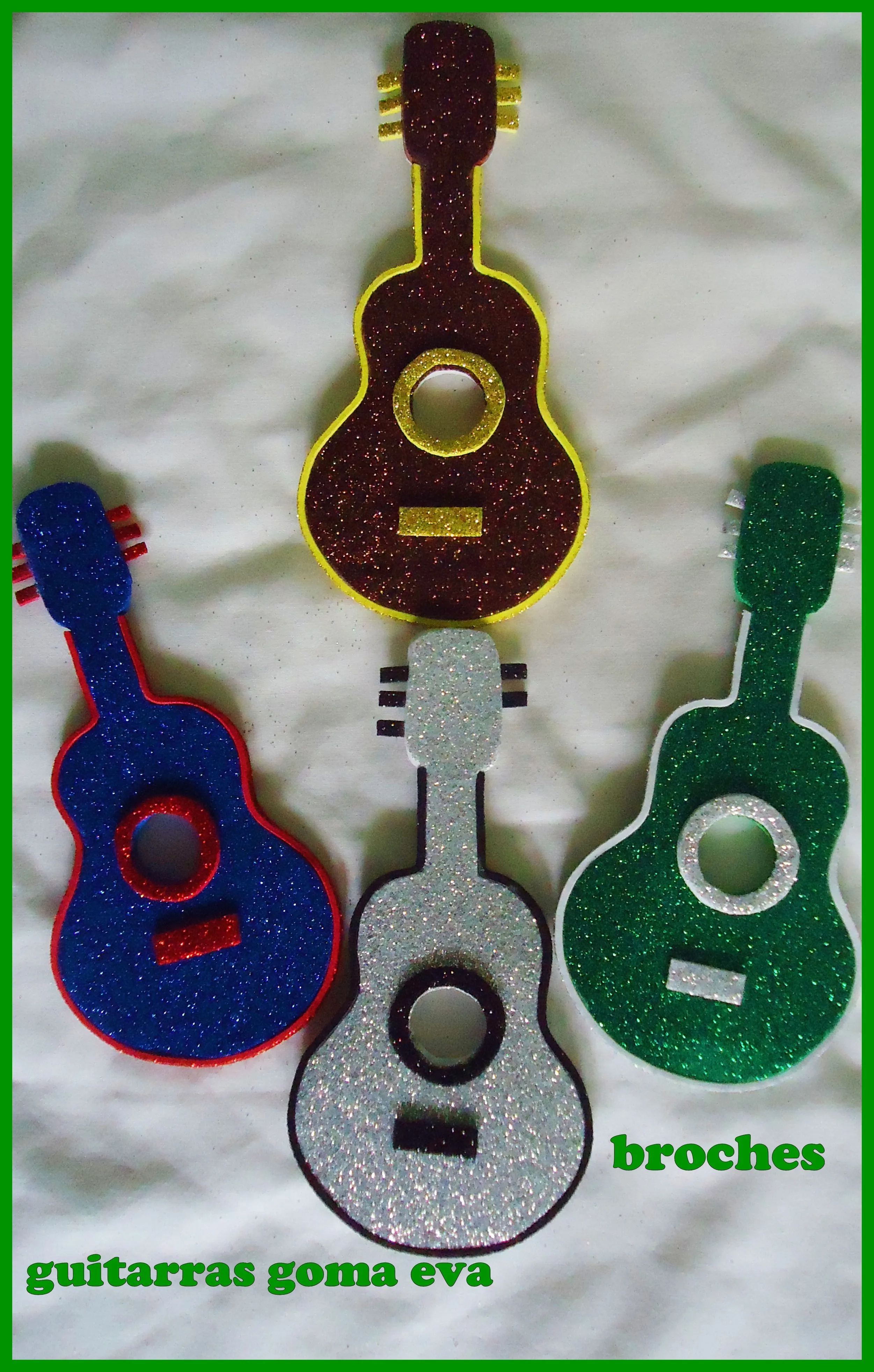 broches de guitarras en goma eva | Cardboard crafts, Alphabet letter crafts, Music crafts broches de guitarras en goma eva | Cardboard crafts, Alphabet letter crafts, Music crafts