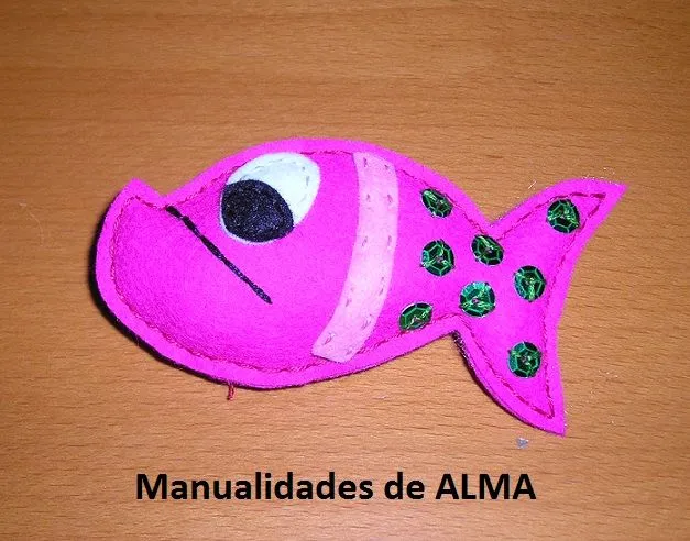 Broches peces acuáticos en fieltro | Manualidades de Alma