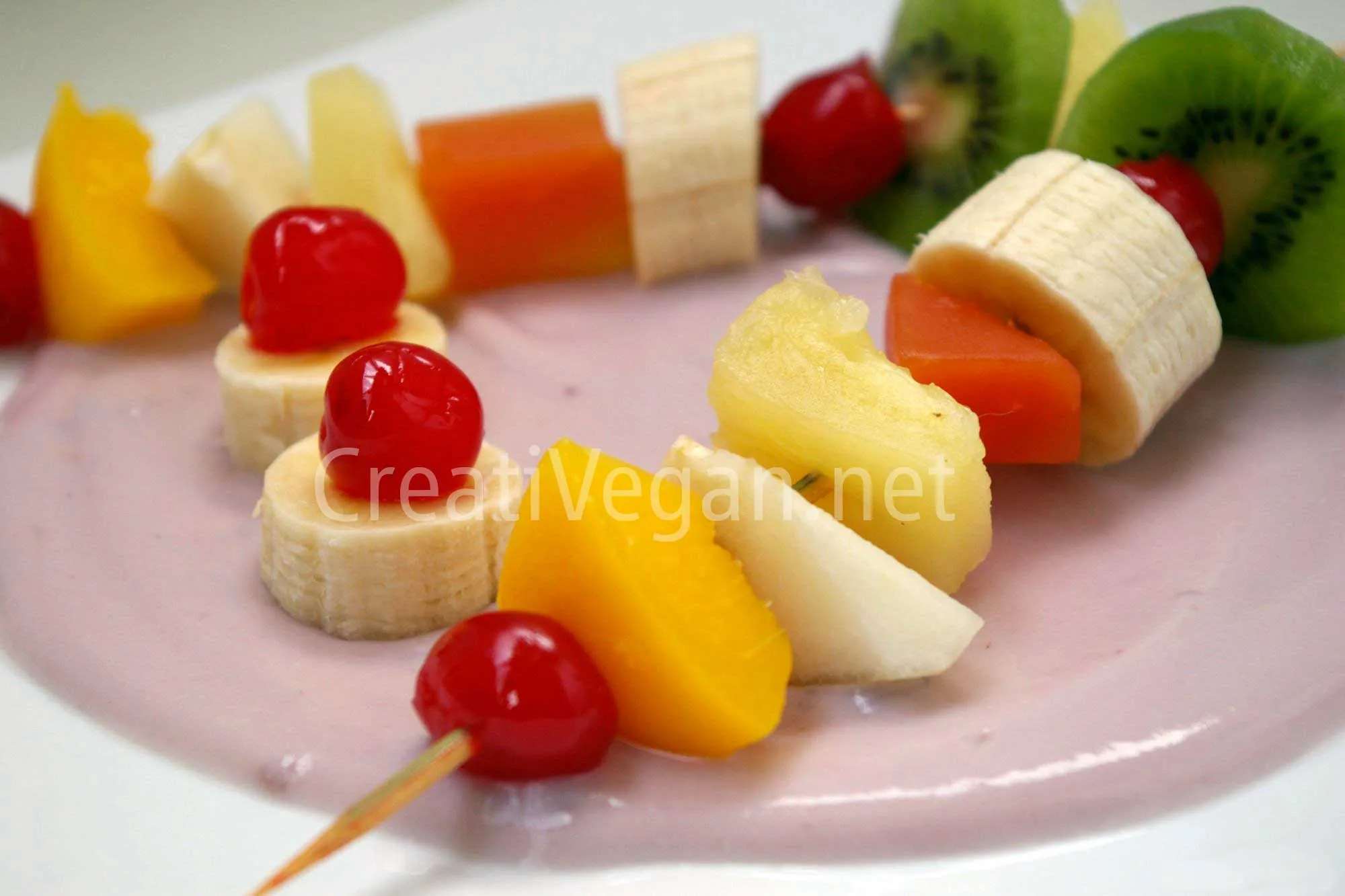 brochetas de frutas | CreatiVegan.net