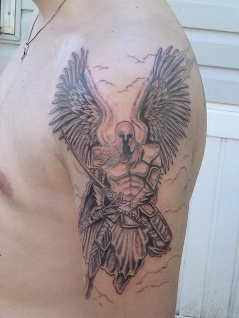 Browsing Body Modification on DeviantArt