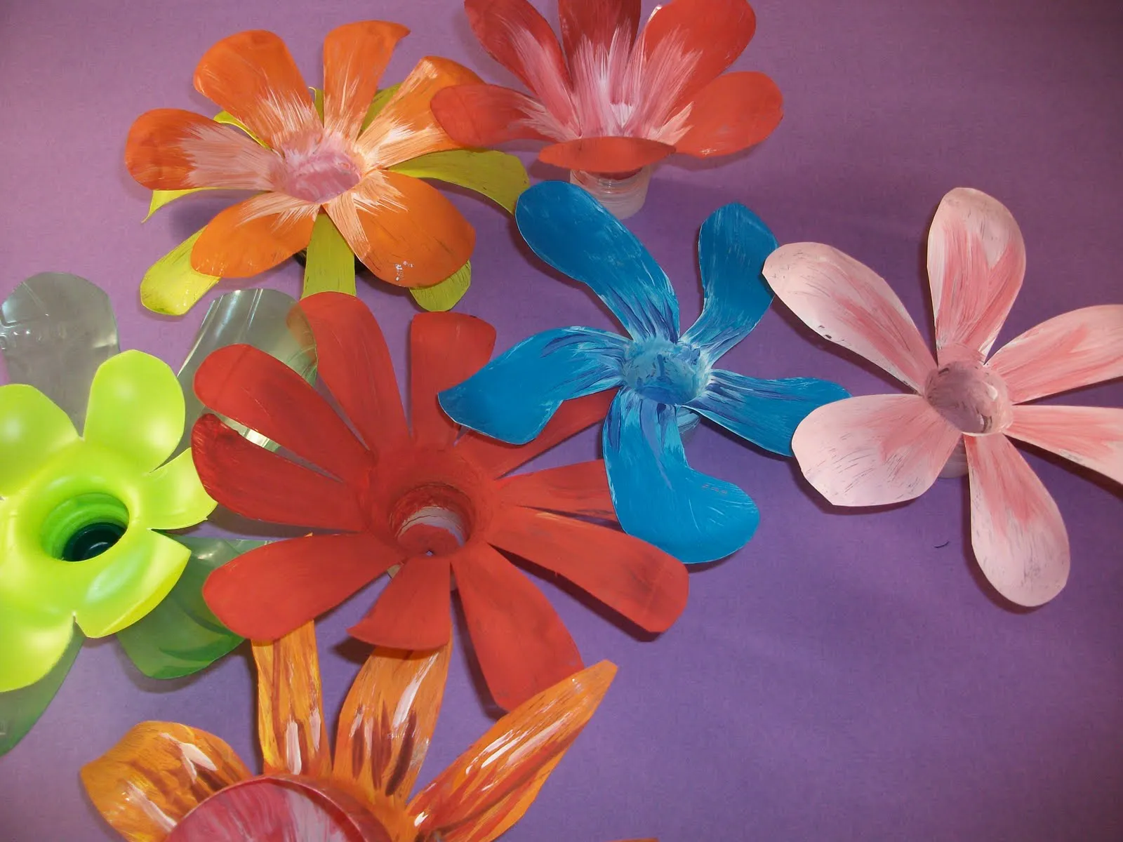 Flores con botellas de plastico - Imagui