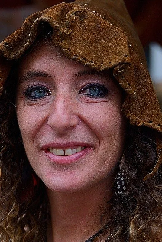 LAS BRUJAS BUENAS PERVIERTEN A LOS NIÑOS | Wicca Celtibera