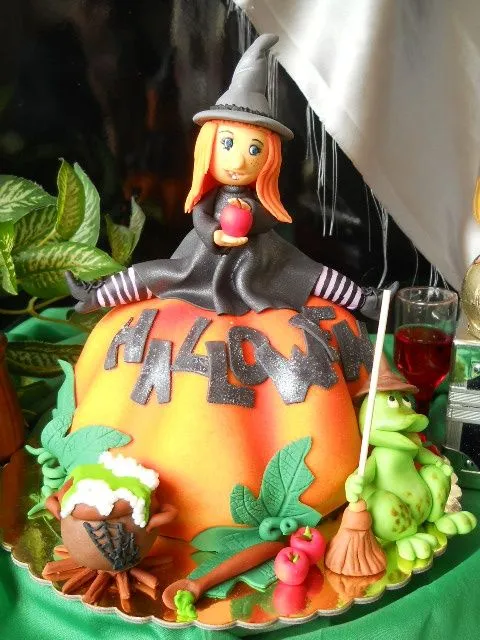 Brujita sobre calabaza de Halloween | Tortas para los chiquitines ... Brujita sobre calabaza de Halloween | Tortas para los chiquitines ...