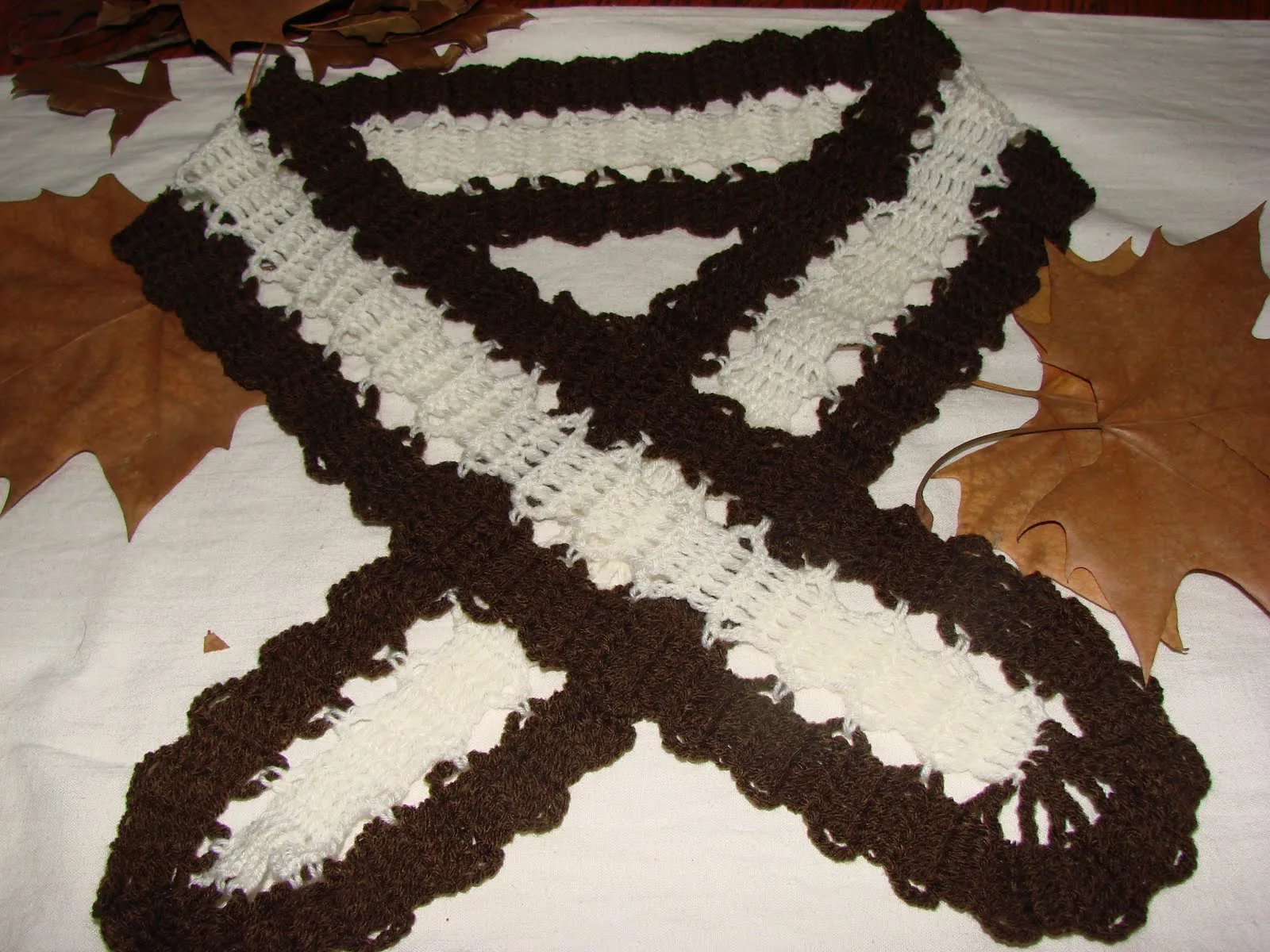 Bufandas tejidas a crochet. Bufandas tejidas a crochet.