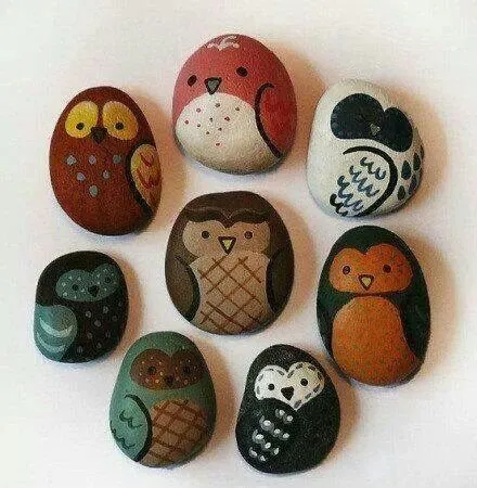 Buhos pintados en piedras | At first sight | Pinterest Buhos pintados en piedras | At first sight | Pinterest