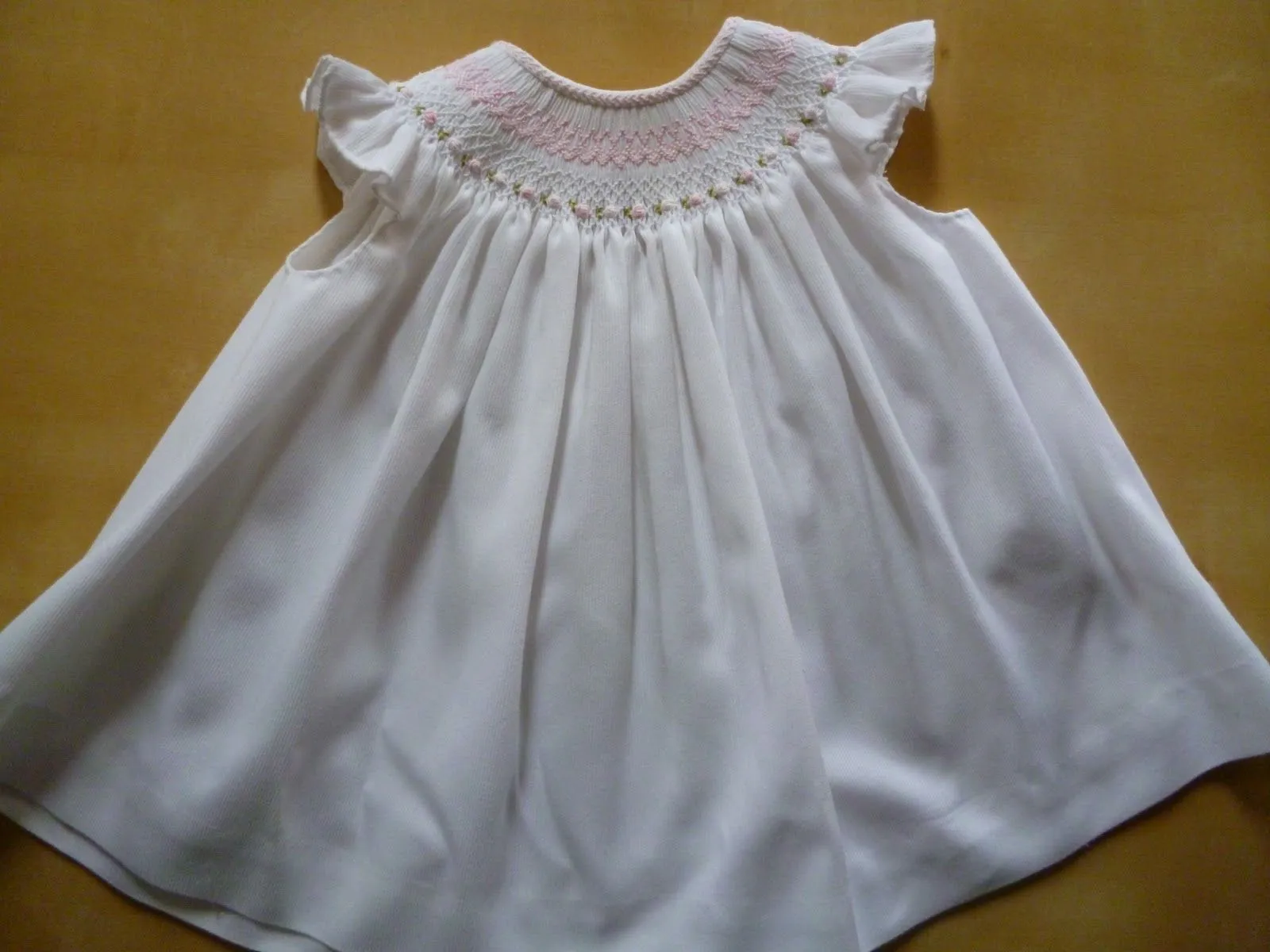 Buscando ropita online: Vestidos punto smock o nido de abeja !!!! Buscando ropita online: Vestidos punto smock o nido de abeja !!!!