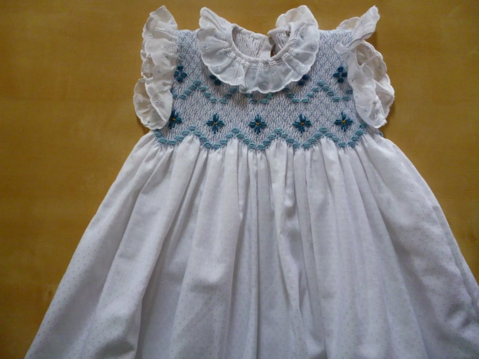 Buscando ropita online: Vestidos punto smock o nido de abeja !!!! Buscando ropita online: Vestidos punto smock o nido de abeja !!!!