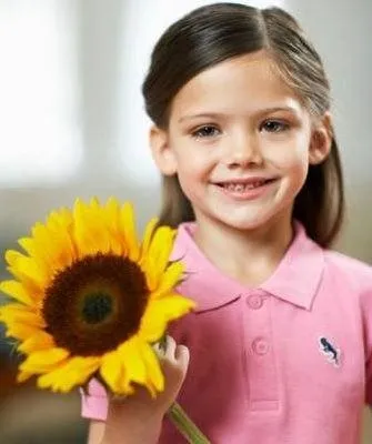 Busco Imágenes: Fotos bonitas de niñas con flores Busco Imágenes: Fotos bonitas de niñas con flores