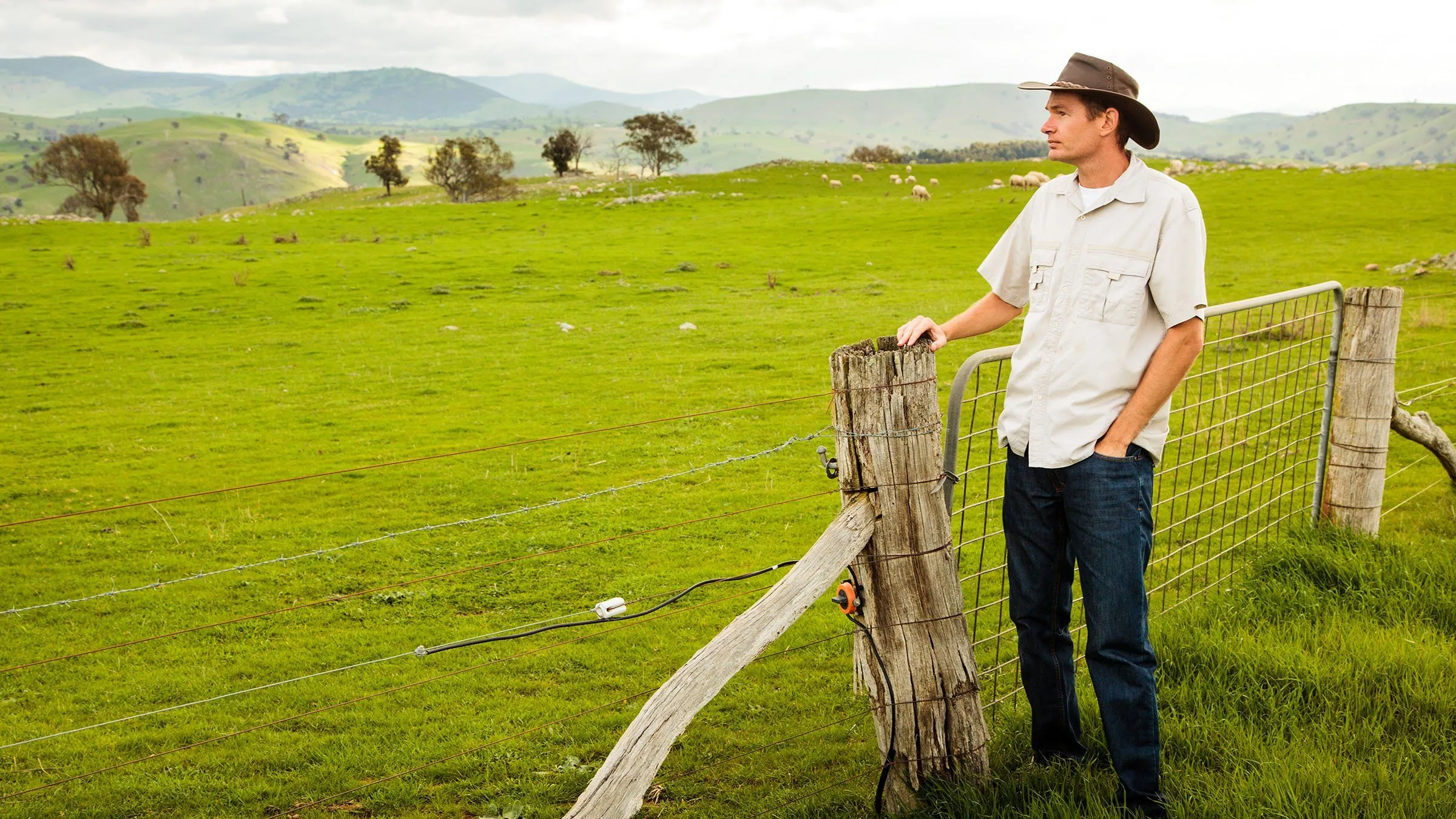 El bushwear y el traje típico de Australia