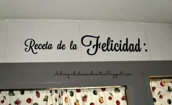 A la Búsqueda de Cosas Bonitas: Decorando mi cocina con vinilo A la Búsqueda de Cosas Bonitas: Decorando mi cocina con vinilo