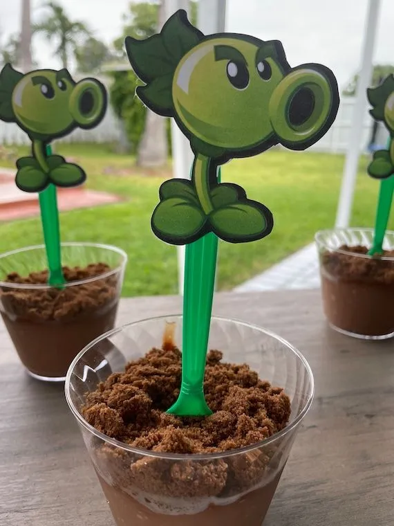 Buy Plants Vs Zombies Party Favor Coloring Kit. Personalized Online in  India - Etsy