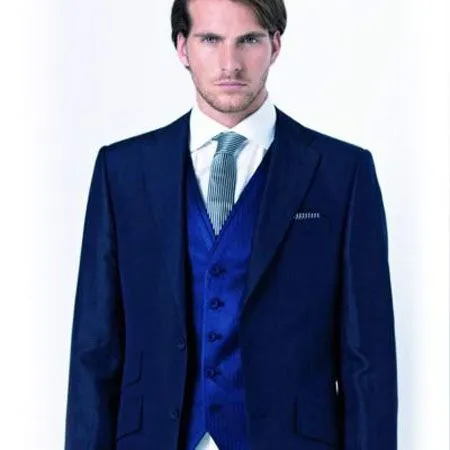 Caballero Elegante: abril 2012