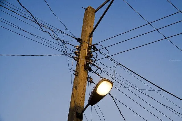 Cables y postes de luz cubanos y populares. | Flickr - Photo Sharing! Cables y postes de luz cubanos y populares. | Flickr - Photo Sharing!