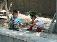 caca juntos en el mismo arbol viva los montes fragrantes