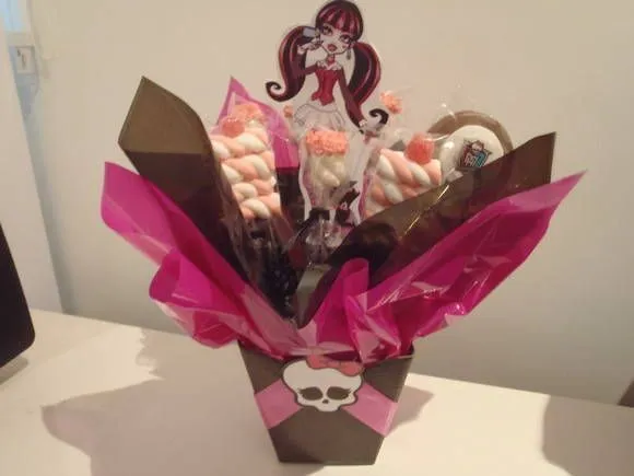 Cachepot para centro de mesa Monster High ! Com pirulitos de ... Cachepot para centro de mesa Monster High ! Com pirulitos de ...