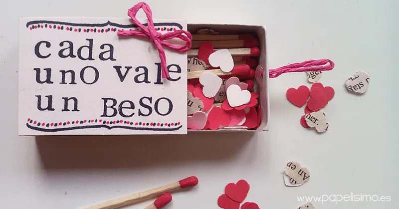 Caja de cerillas con corazones | Papelisimo