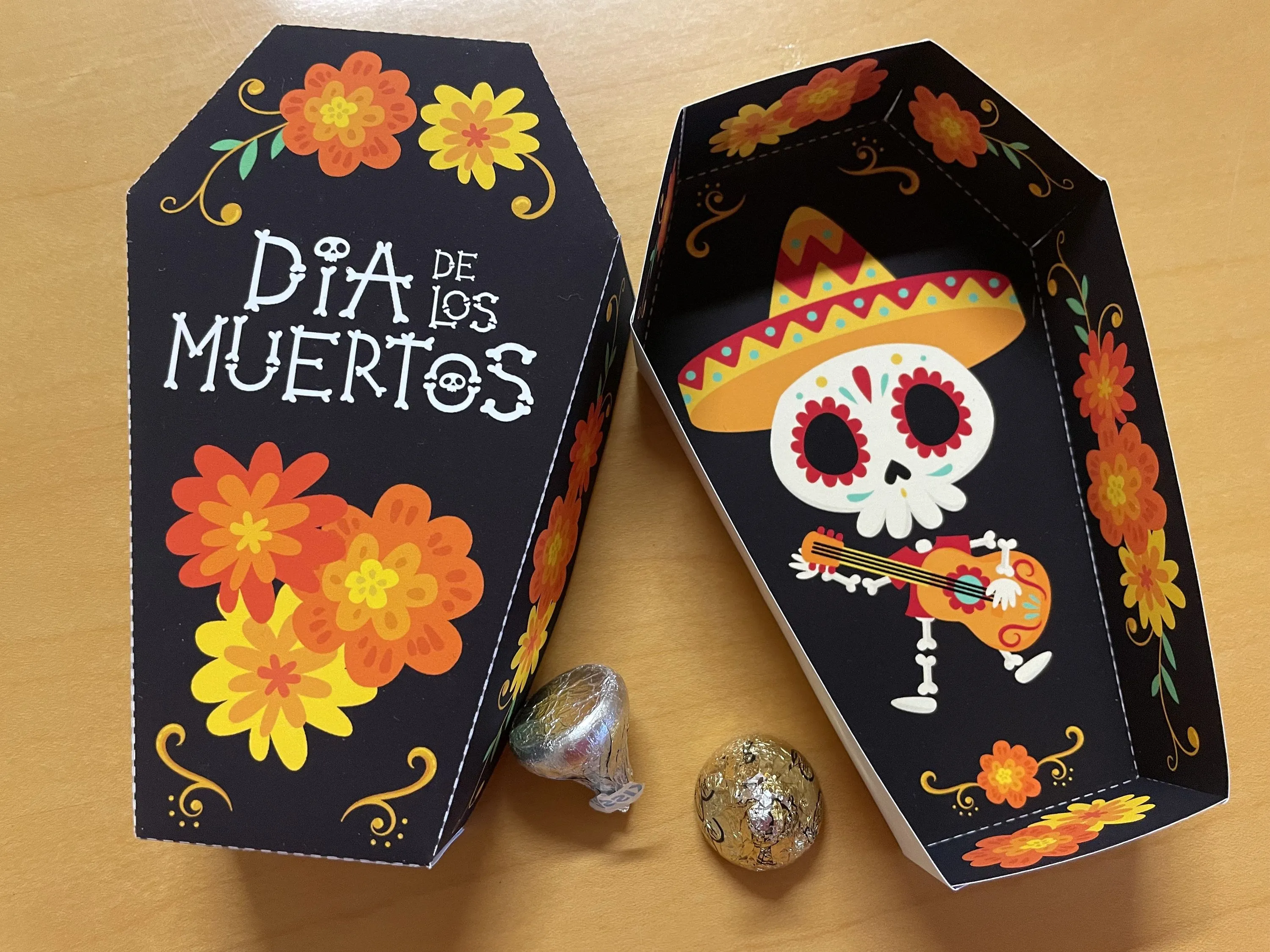 Caja de golosinas de ataúd del Día de Muertos / Favores de - Etsy México Caja de golosinas de ataúd del Día de Muertos / Favores de - Etsy México