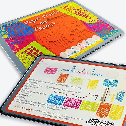 Caja de Postales Papel Picado en Cadena Calaveras | Muegano Ediciones|  Colección en estuche metálico de 5 papel picado que incluye una cadena e  imanes para armar tu exhibición a todo color. Una decoración muy original  para cualquier lugar. Un ...