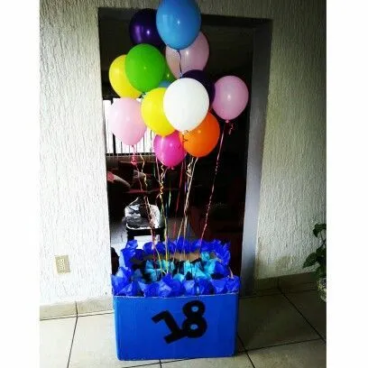 Caja sorpresa de cumpleaños con 18 cajas por dentro y cada caja ... Caja sorpresa de cumpleaños con 18 cajas por dentro y cada caja ...