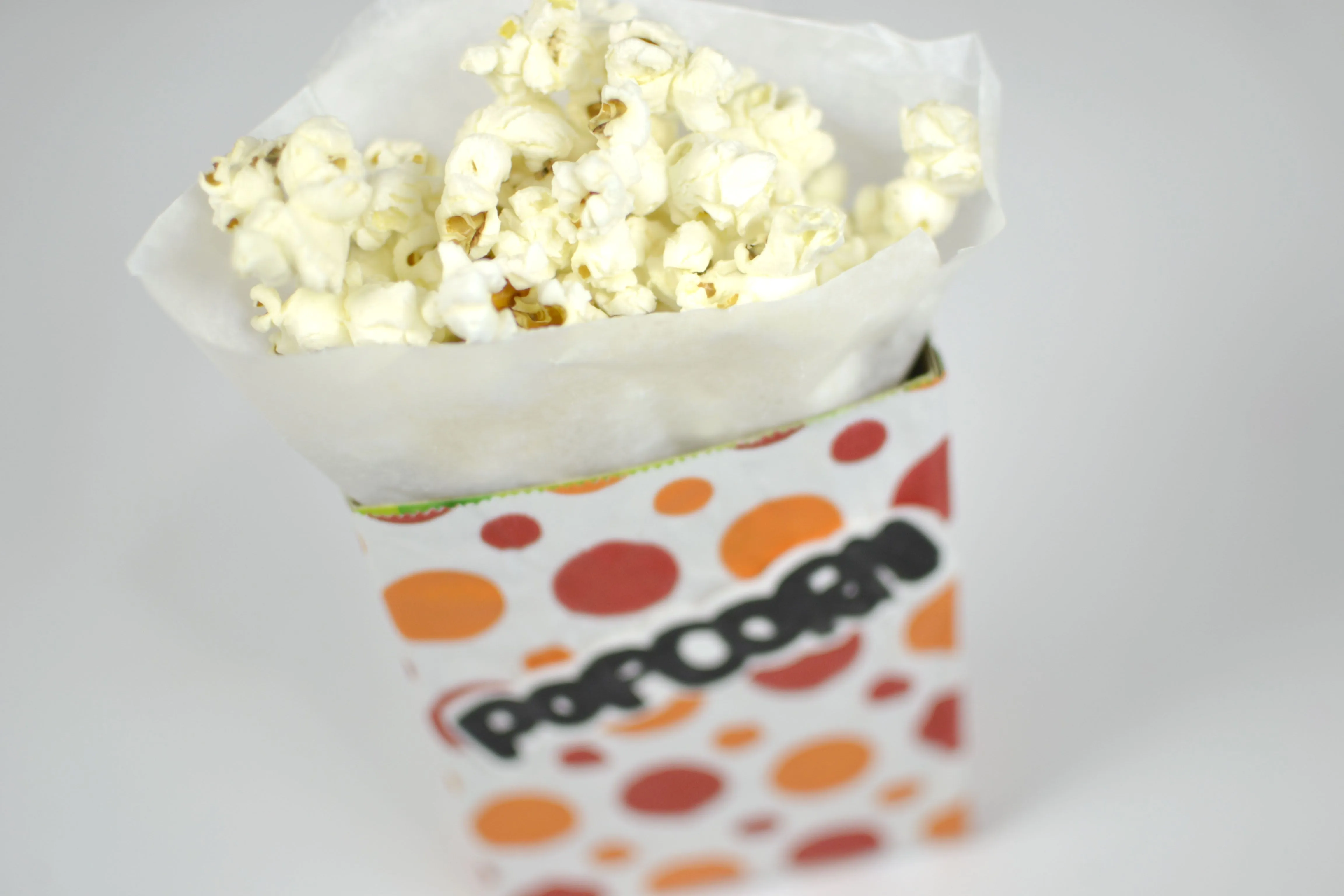 Cómo hacer cajas para palomitas de maíz: 14 Pasos Cómo hacer cajas para palomitas de maíz: 14 Pasos