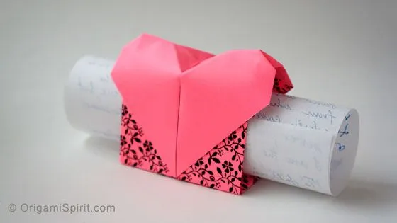 Corazón en origami -Lo que vale la pena comienza en el corazón