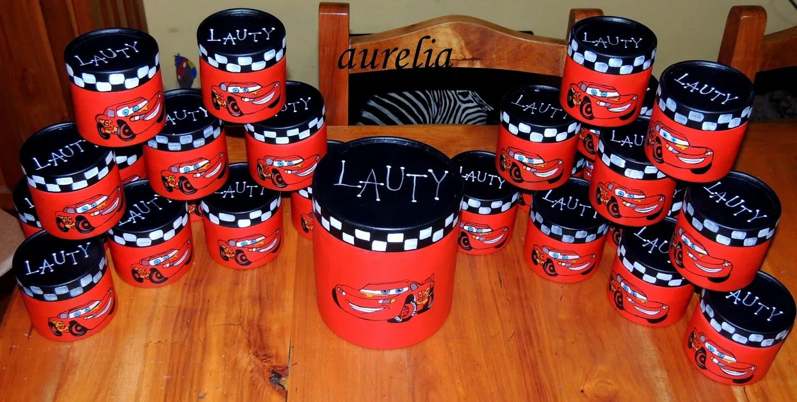 Las Cajitas de Aurelia!: SOUVENIRS CARS
