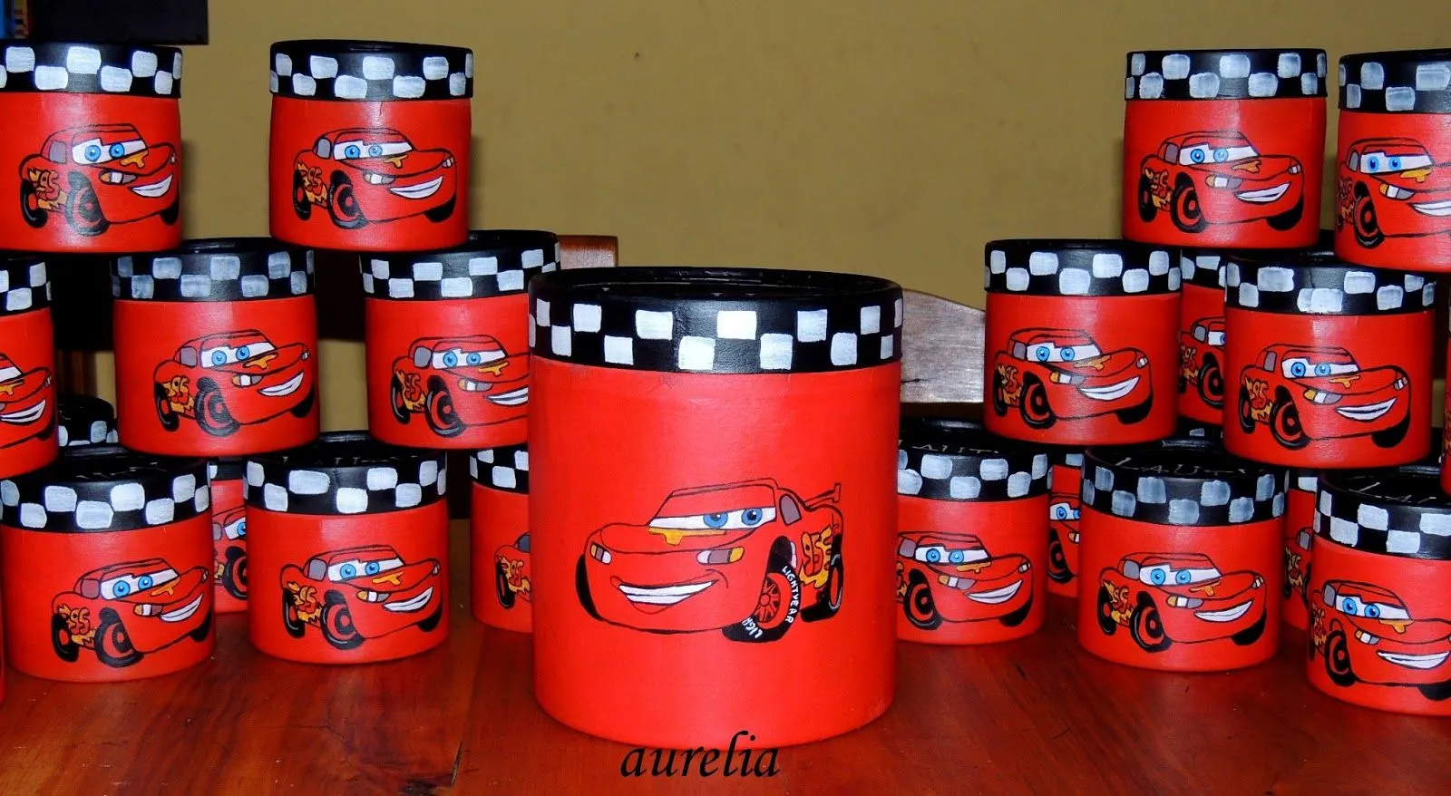 Las Cajitas de Aurelia!: SOUVENIRS CARS