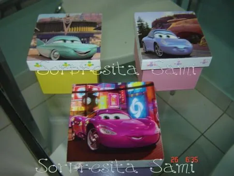 Cajitas en trupan de Cars 2 - SORPRESITA SAMI Cajitas en trupan de Cars 2 - SORPRESITA SAMI