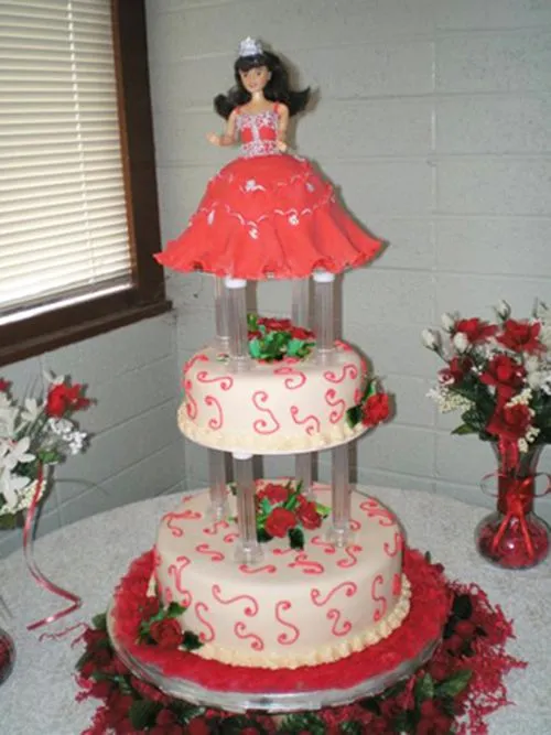 Cakes By Design - Pasteles Quinceañeras