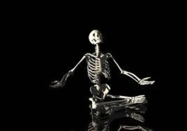Fondo de pantalla de calaveras en movimiento - Imagui