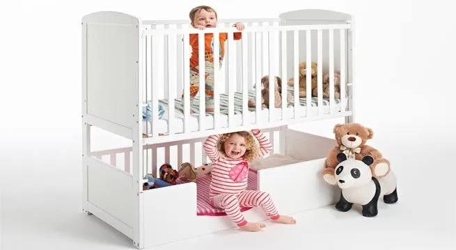 Cama con cuna para niños