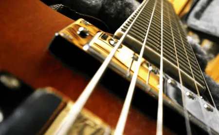 Cómo Lo Hago | Cómo cambiar cuerdas a una guitarra eléctrica