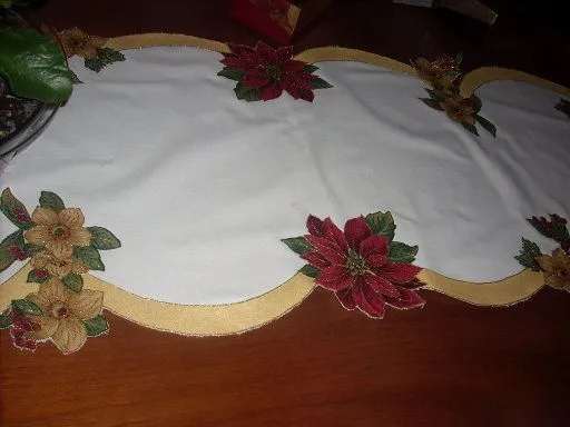 Caminos de mesa navideños pintados en tela - Imagui