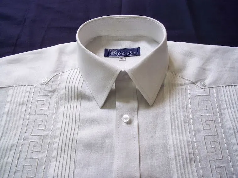 Camisas y Guayaberas Pablo Romo