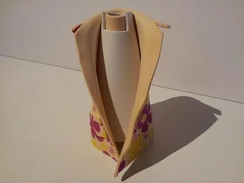 COMO HACER UNA CAMISETA Y UNA CAZADORA PARA FOFUCHAS - YouTube COMO HACER UNA CAMISETA Y UNA CAZADORA PARA FOFUCHAS - YouTube