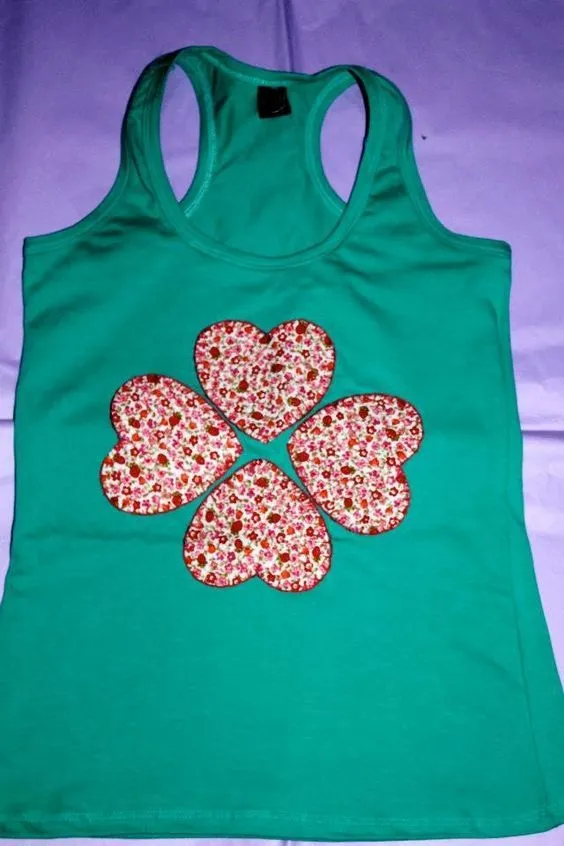 Camisetas decoradas y customizadas, con tecnica patchwork, pintura ... Camisetas decoradas y customizadas, con tecnica patchwork, pintura ...