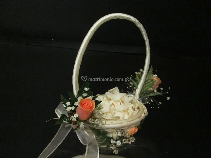 Canasta para damita de La Florería de Rosa | Foto 4 Canasta para damita de La Florería de Rosa | Foto 4