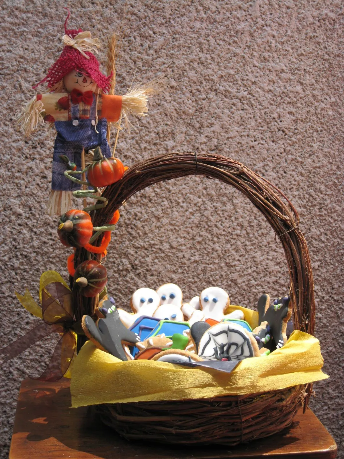 canasta para dia de muertos con galletas decoradas | Canastas, Proyectos divertidos, Dia de muertos canasta para dia de muertos con galletas decoradas | Canastas, Proyectos divertidos, Dia de muertos