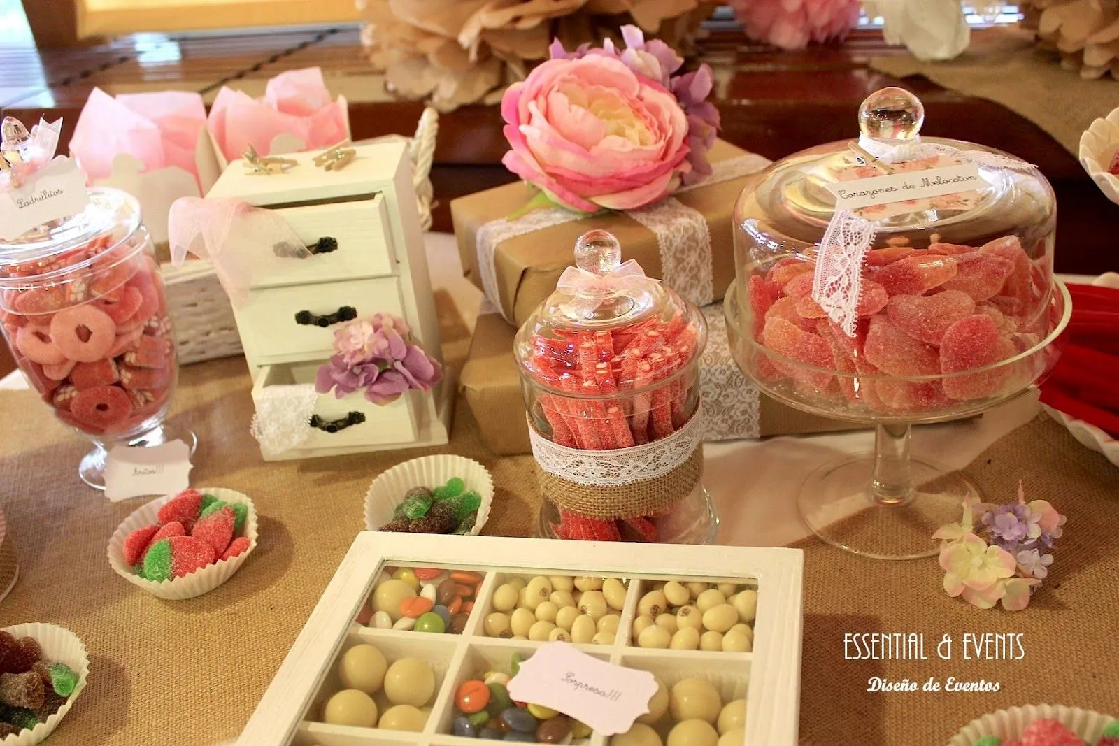 Candy Bar, buffet de chucherías, ideas originales para bodas ...