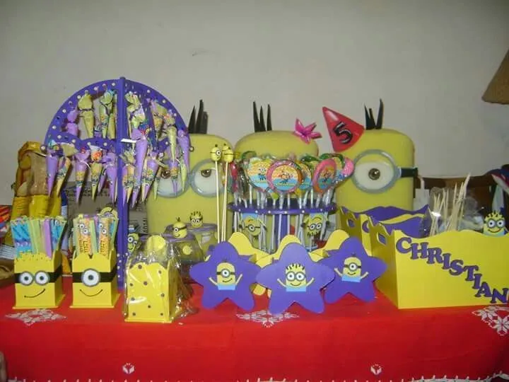 Candy bar minions. Porta golosinas personalizados, porta ... Candy bar minions. Porta golosinas personalizados, porta ...
