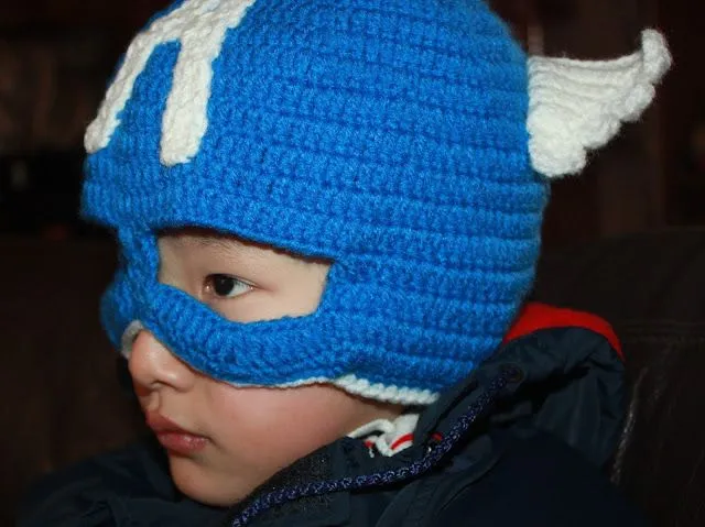 Gorritos tejidos de el capitán américa - Imagui